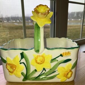 Vintage Ceramic Basket with Yellow Daffodils, EUC